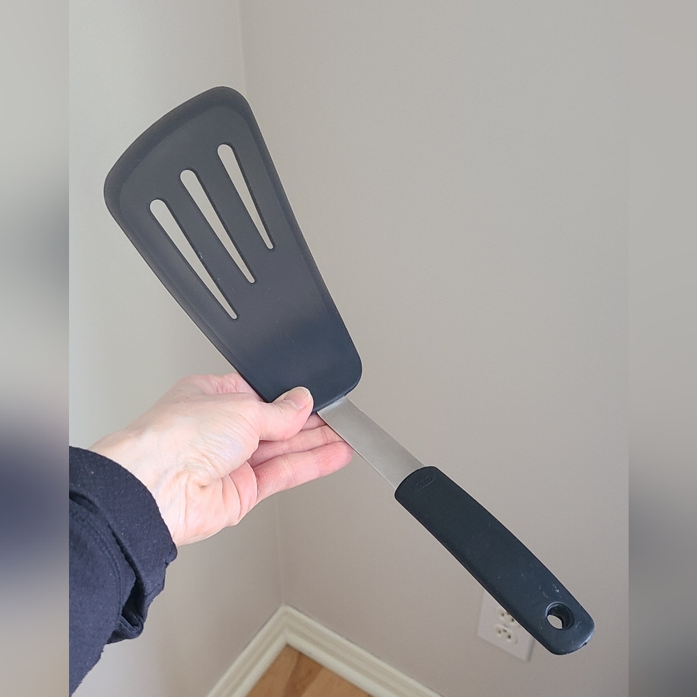 OXO Good Grips Black Silicone Flexible Omelette Spatula